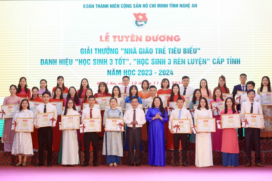 Tuyên dương nhà giáo trẻ tiêu biểu, học sinh 3 tốt, học sinh 3 rèn luyện tỉnh Nghệ An năm 2024