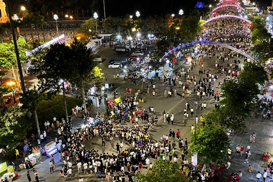 Chuyển đổi mô hình quản lý, tăng sức hút cho phố đi bộ Vinh