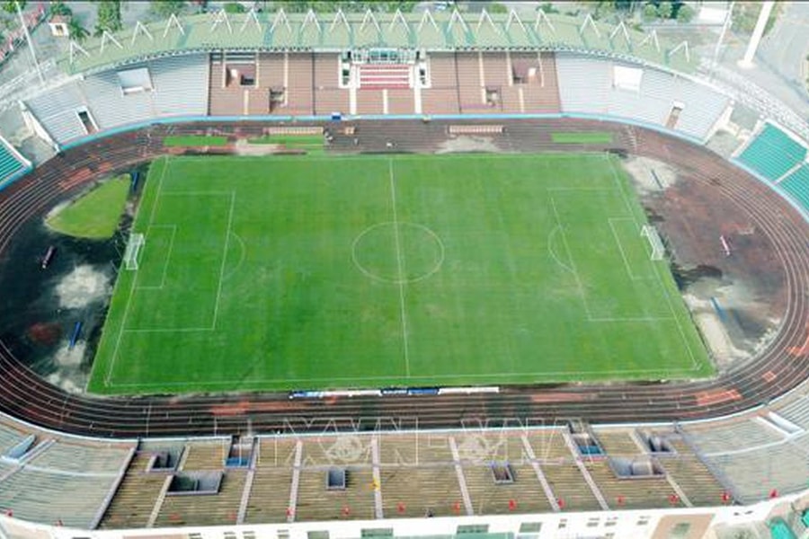 Sân vận động của Việt Nam có quy mô nhỏ thứ 3 ở AFF Cup; HLV Tuấn Kiệt ra quyết định quan trọng