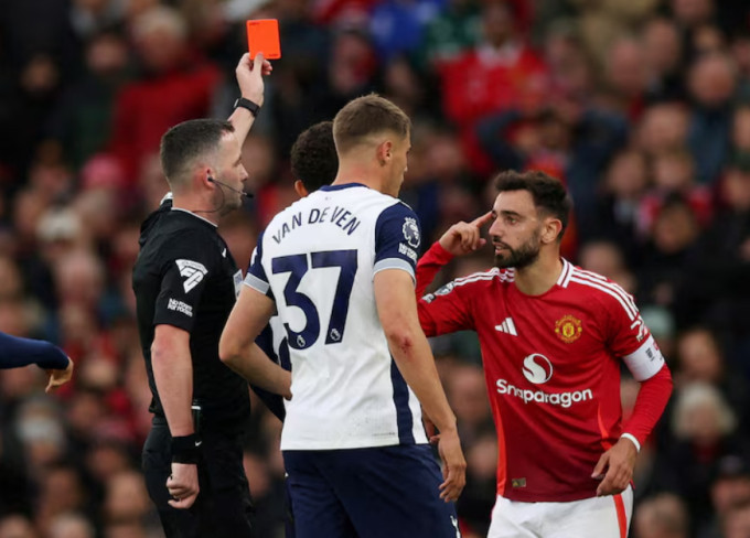 Vị trí mới của Bruno Fernandes tại MU dưới thời Ruben Amorim