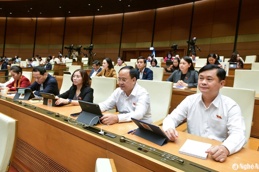 Quốc hội thông qua 3 luật về công chứng, quy hoạch và thuế