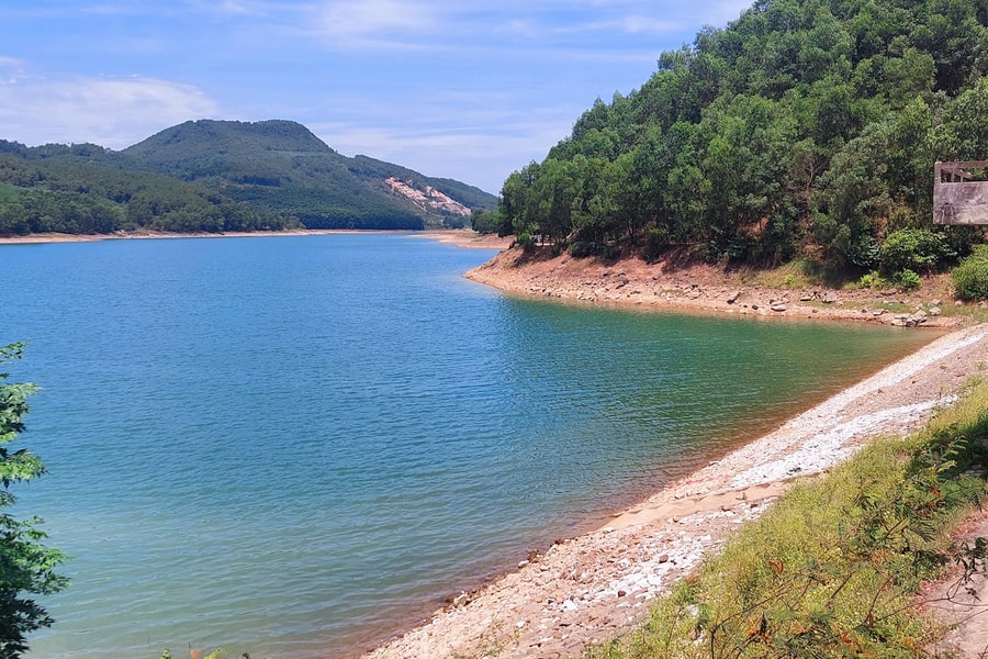 Quyến rũ hồ Xuân Dương - điểm hẹn sinh thái ngày Đông