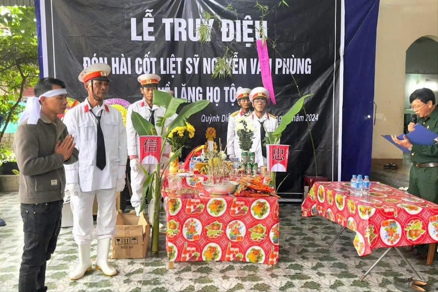 Đón nhận và an táng hài cốt liệt sĩ về đất mẹ Quỳnh Lưu