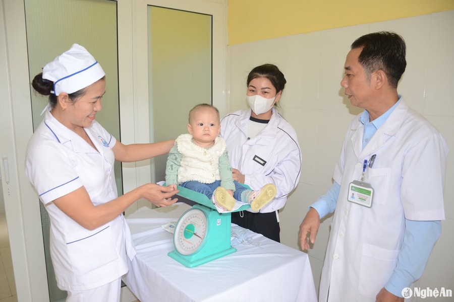 Khó khăn phòng, chống suy dinh dưỡng cho trẻ dưới 5 tuổi ở miền núi