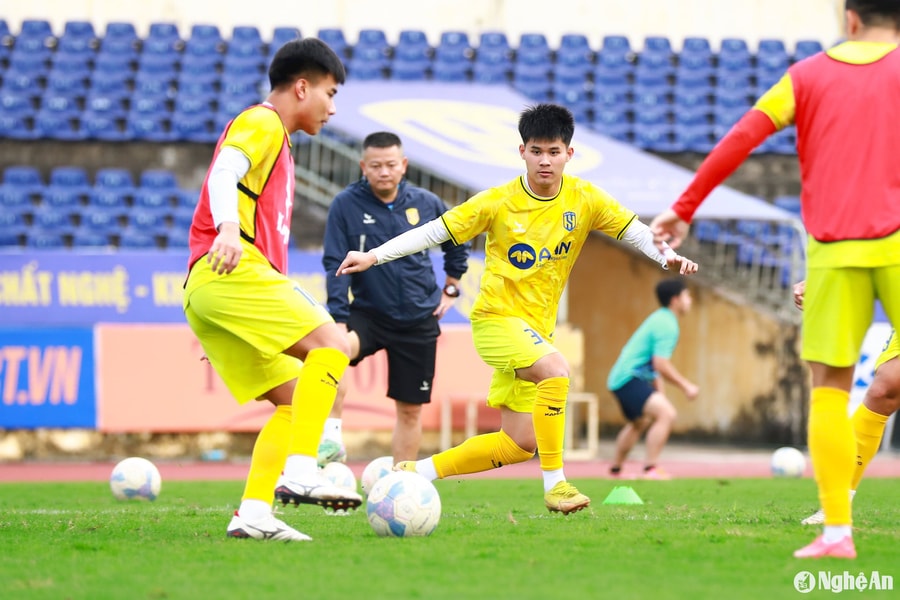 Sông Lam Nghệ An nỗ lực cải thiện khả năng phòng ngự