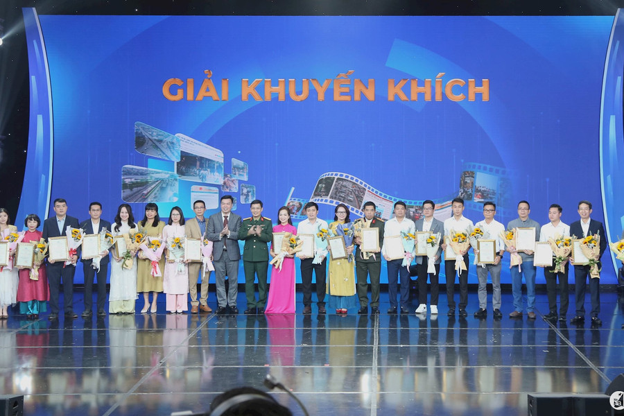 Báo Nghệ An đoạt giải Báo chí toàn quốc tuyên truyền về an toàn giao thông ở 2 thể loại