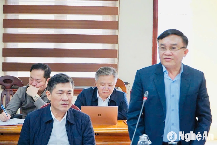 Trưởng ban Dân vận Tỉnh ủy Ngọc Kim Nam dự kiểm điểm Ban Thường vụ Huyện ủy Tân Kỳ