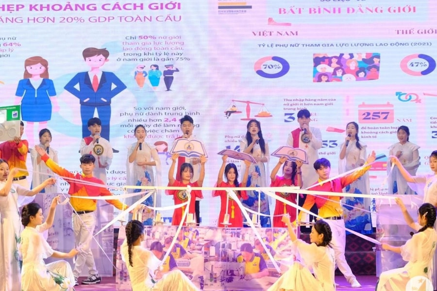 10 trường học tranh tài tại hội thi về bình đẳng giới