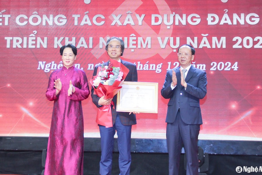 Chủ động tham mưu sắp xếp tổ chức đảng trong các doanh nghiệp