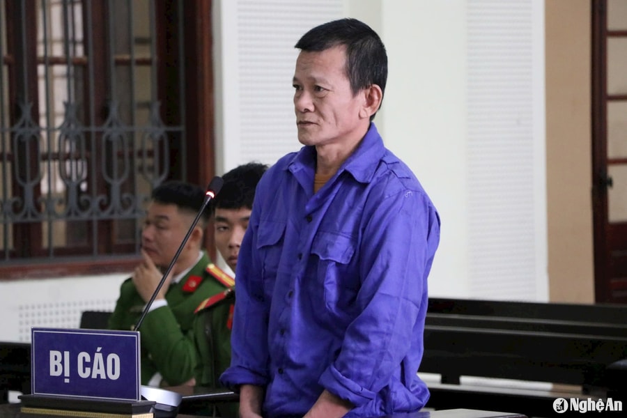 Đâm chết bạn nhậu vì nghĩ bị khinh thường