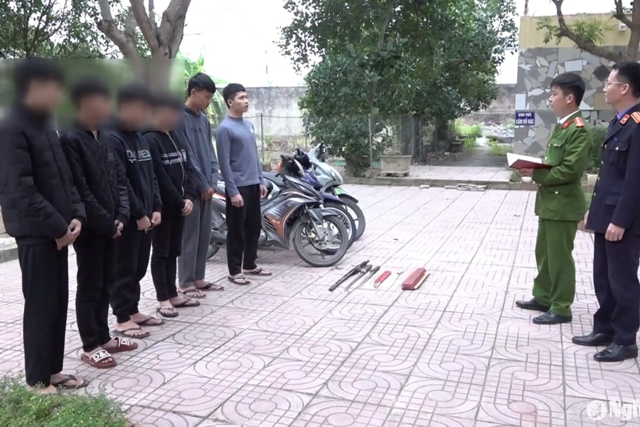 Bắt nhóm đối tượng dùng hung khí đuổi chém người đi đường tại huyện Nghi Lộc