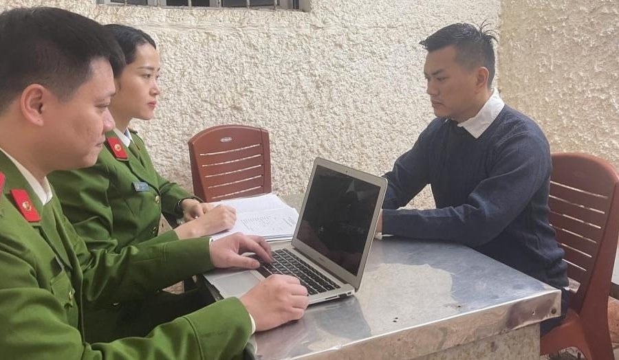 Bắt cặp vợ chồng doanh nhân lừa đảo chiếm đoạt 100 tỷ đồng