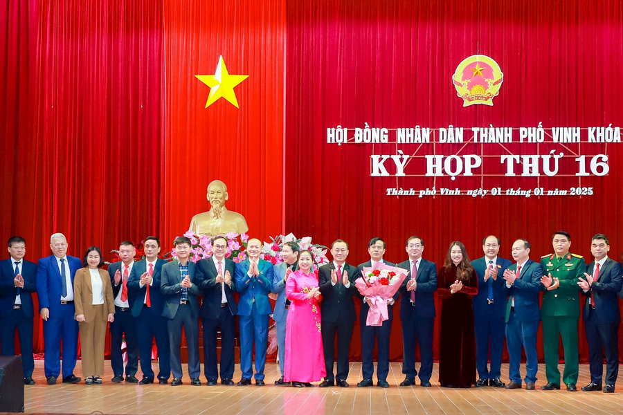 Danh sách Chủ tịch và 5 Phó Chủ tịch UBND thành phố Vinh (mới)