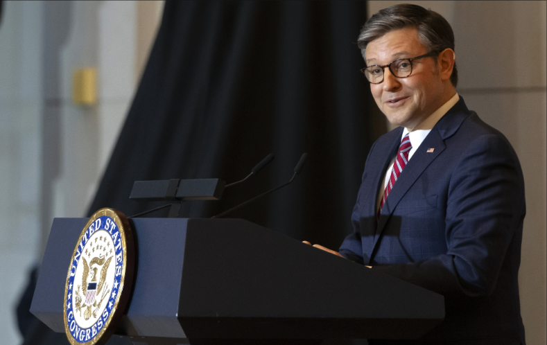 Chủ tịch Hạ viện Mỹ Mike Johnson tái đắc cử