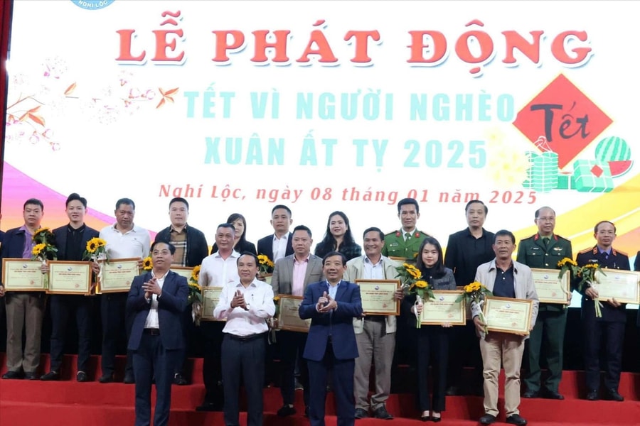 Nghệ An tiếp nhận hơn 93 tỷ đồng đăng ký ủng hộ 'Tết vì người nghèo – Xuân Ất Tỵ 2025'