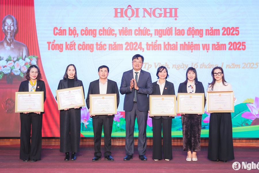 Báo Nghệ An tổ chức Hội nghị cán bộ, công chức, viên chức, người lao động và triển khai nhiệm vụ năm 2025