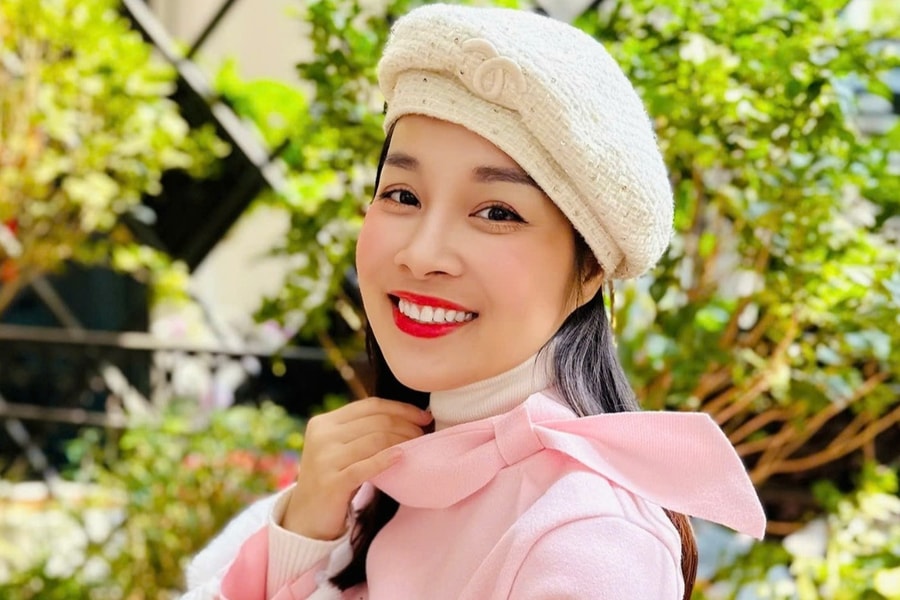 MC Minh Hương hiện là Đại úy công an, sống kín tiếng ở tuổi 40