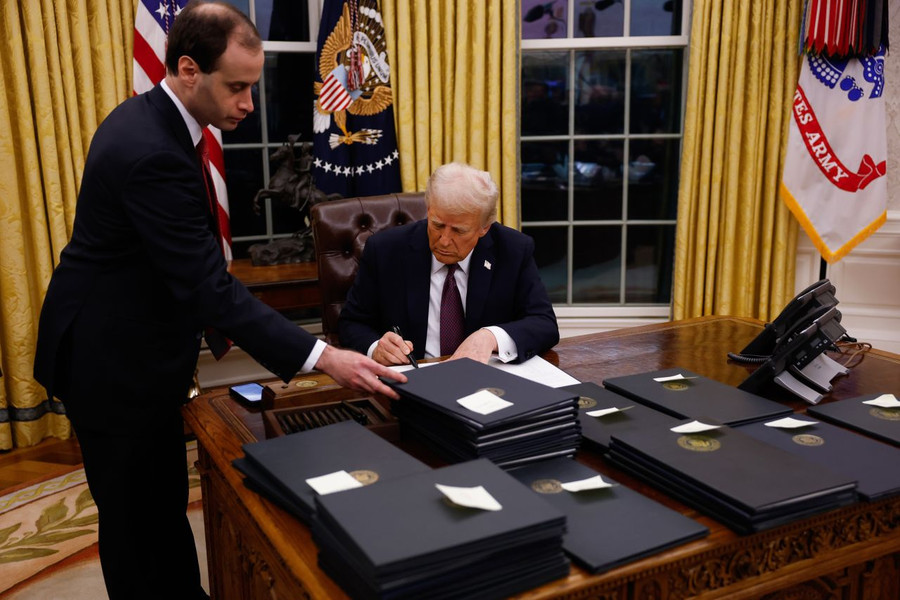 Tổng thống Trump ân xá cho 1.500 người biểu tình bạo loạn Đồi Capitol