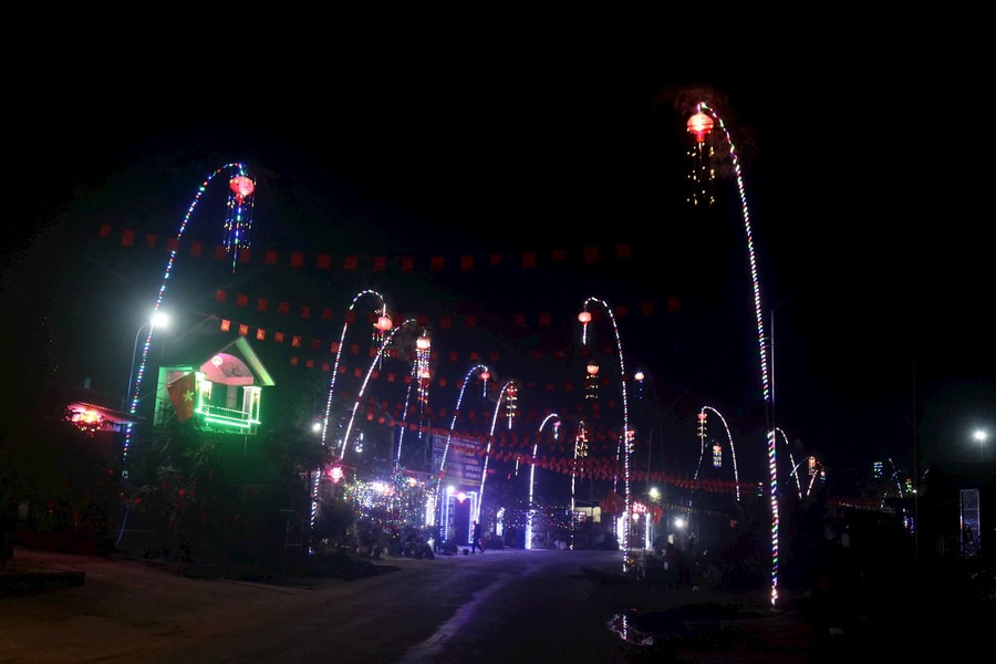 Tuyệt đẹp những cung đường nêu đón Tết ở Nghệ An