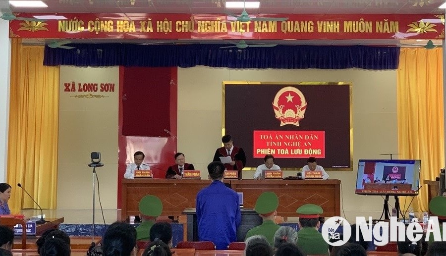 Xét xử lưu động trực tuyến - bước đổi mới trong tuyên truyền pháp luật tại Nghệ An