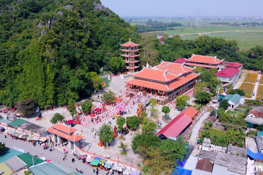 Ngắm ngôi chùa đẹp nhất huyện Diễn Châu ngày đầu năm mới