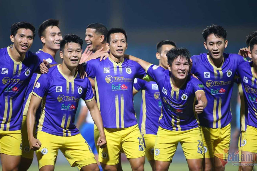 CLB Nam Định từ chối bán Xuân Son giá hơn 3 triệu USD; Hà Nội FC gửi tín hiệu cảnh báo đến các đối thủ trong cuộc đua vô địch