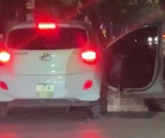 Xử phạt tài xế điều khiển xe có người phụ nữ rơi khỏi xe ở TP. Vinh