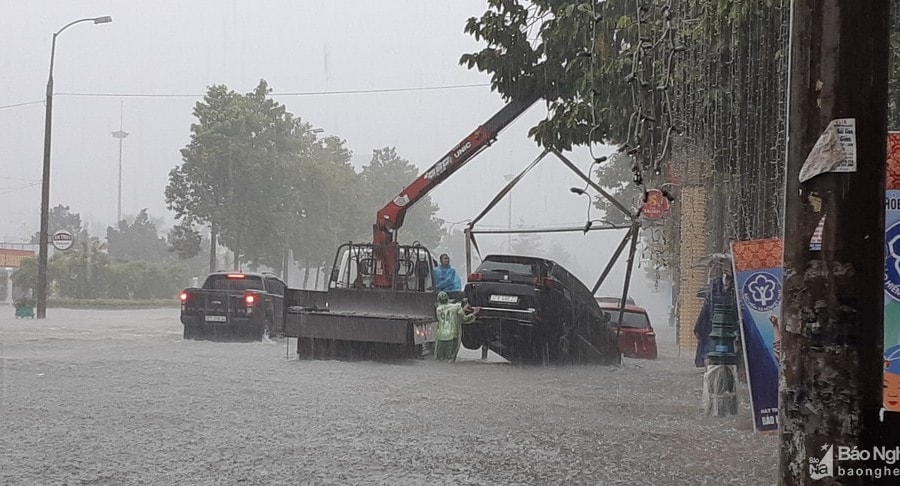 Ô tô cứu hộ giao thông đường bộ không lắp thiết bị giám sát hành trình bị xử phạt như thế nào?