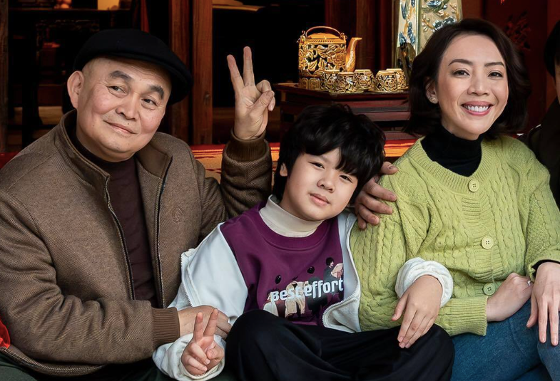 'Vua hài' Xuân Hinh lần đầu đóng phim điện ảnh ở tuổi U70