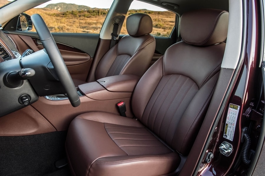 Ghế da ô tô bị cũ, nên phục hồi hay thay mới?