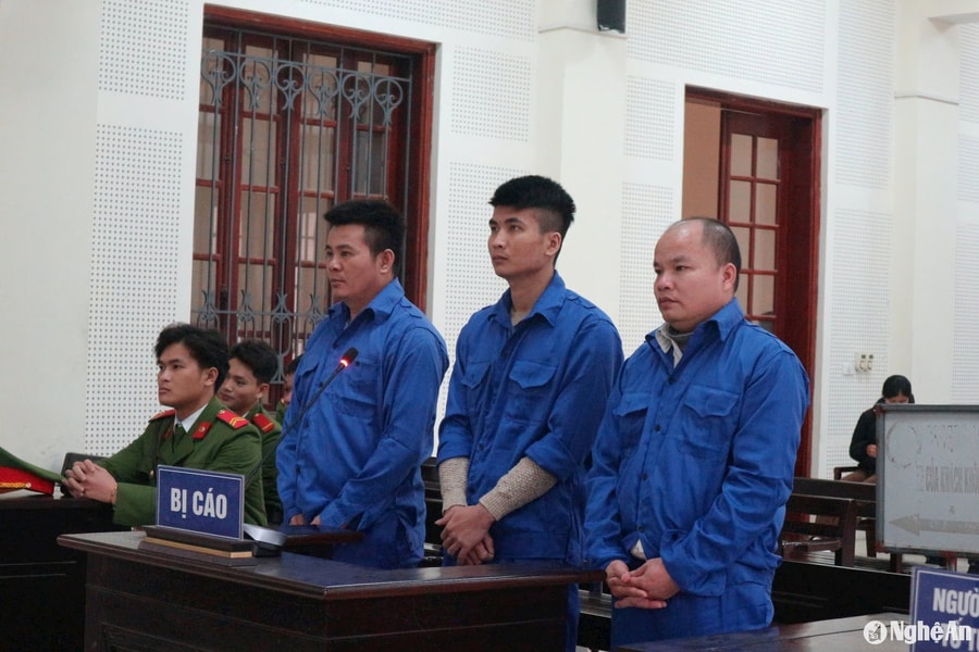 Kết cục của gã trai sa lầy vào 'hàng trắng'