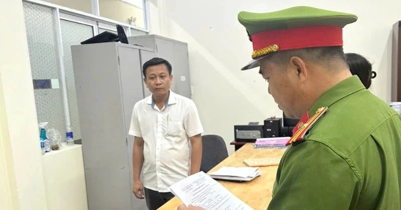 Cán bộ địa chính 'bảo kê' xây dựng trái phép, cản trở tiến độ cao tốc