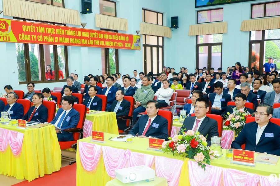 Đại hội đại biểu Đảng bộ Công ty Cổ phần Xi măng Hoàng Mai lần thứ VIII
