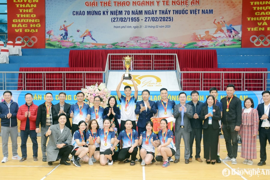 Bế mạc và trao giải Giải Bóng chuyền hơi ngành Y tế Nghệ An năm 2025