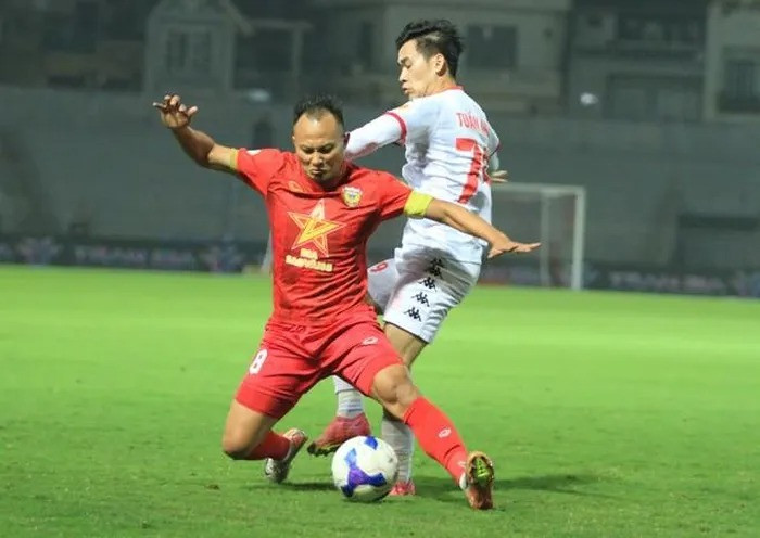 V-League 2024/25 không còn đội bóng nào bất bại; Man Utd may mắn thủ hòa Everton