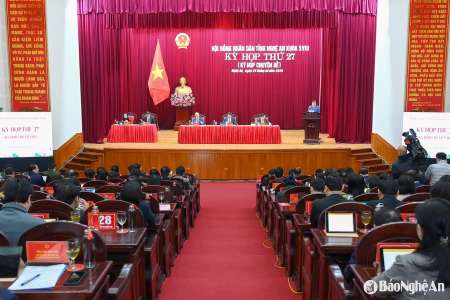 HĐND tỉnh Nghệ An khóa XVIII quyết nghị cho 1 đại biểu thôi làm nhiệm vụ