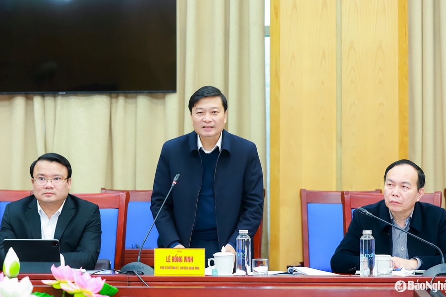 Chủ tịch UBND tỉnh Nghệ An Lê Hồng Vinh làm việc với đoàn công tác Ngân hàng Thế giới