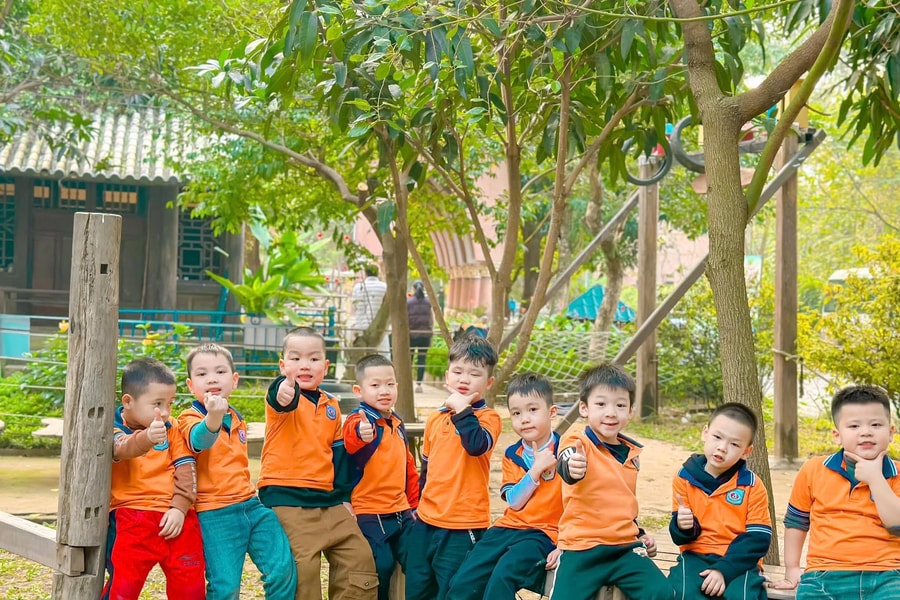 Miễn học phí cho học sinh - một chính sách nhân văn