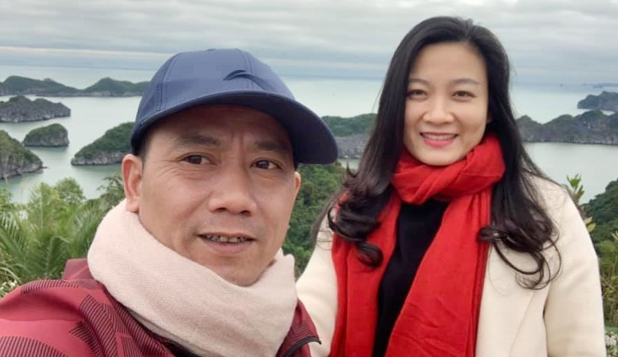 Chuyện tình 'đôi đũa lệch' của con trai NSND Trần Nhượng và vợ xinh như hoa hậu