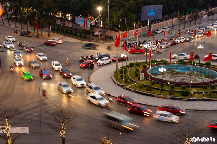 Quy định sử dụng đèn chiếu sáng khi tham gia giao thông đường bộ