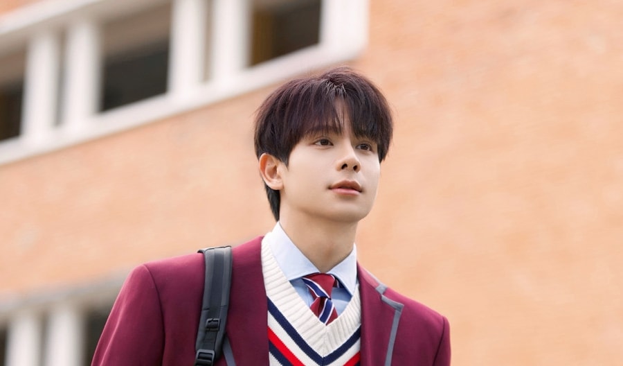 Hot boy cao 1,81m từng đạt học sinh giỏi quốc gia gây chú ý trên phim VTV