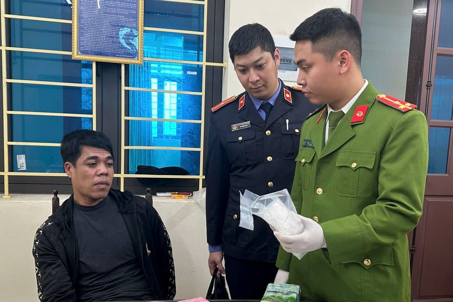 Phá đường dây buôn bán ma tuý số lượng lớn trên mạng