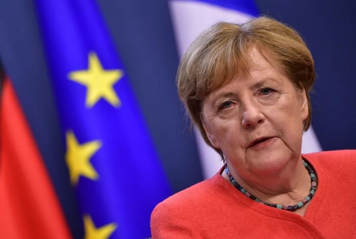 Cựu Thủ tướng Đức nói điều 'bắt buộc phải làm' với Nga