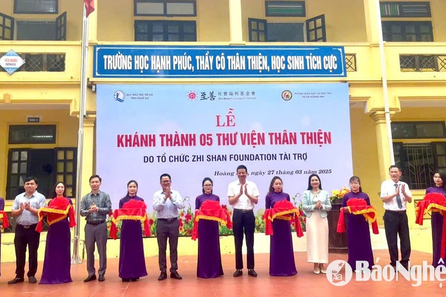 Khánh thành 5 thư viện trường học tại thị xã Hoàng Mai