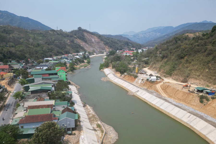 Hoàn thành dự án kè sông Nậm Mộ ở huyện Kỳ Sơn