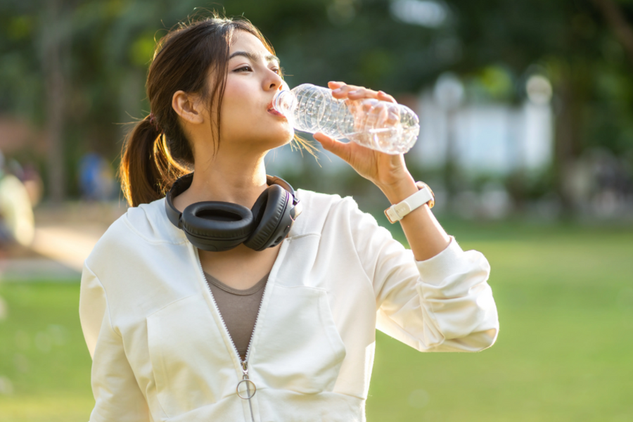 '3 không' khi uống nước, tránh gây hại mạch máu