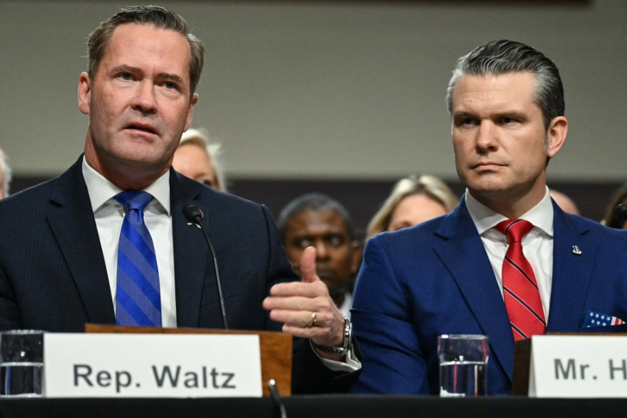 Quan chức an ninh Mỹ dùng email cá nhân để trao đổi công việc