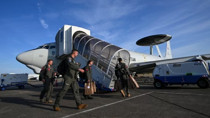 Các nước EU muốn dùng cấu trúc của NATO để triển khai lực lượng gìn giữ hòa bình tại Ukraine