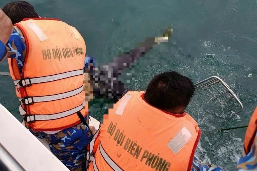 Phát hiện thi thể gần khu vực tàu cá chìm trên đường vào lạch Quèn