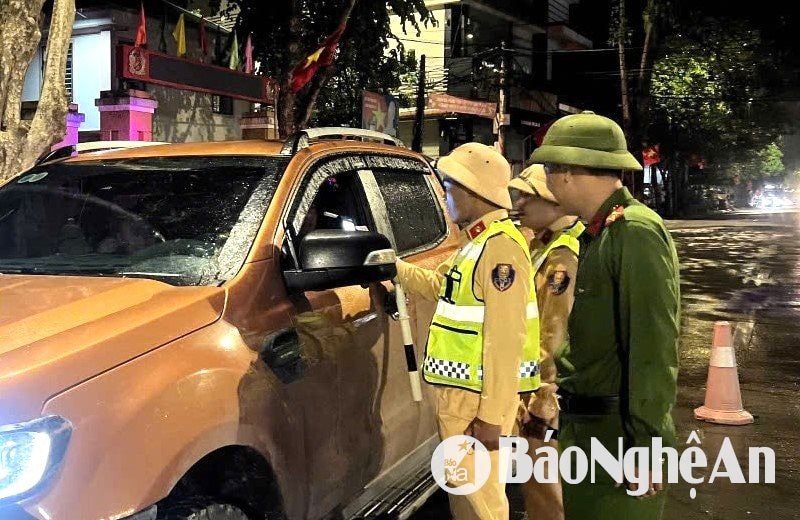 Cảnh sát giao thông Nghệ An phát hiện hơn 200 trường hợp lái xe vi phạm nồng độ cồn dịp nghỉ lễ